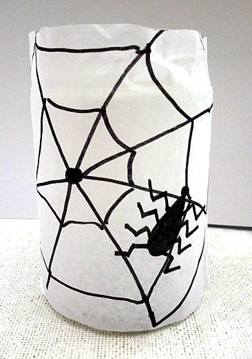 bild 3  halloween basteln kreatives spinnennetz