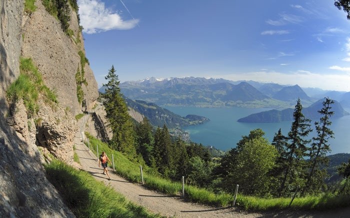 Schwyzer Panoramaweg: Die drei historischen Schweizer Bergmassive