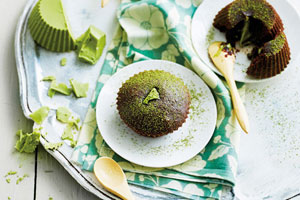 Grüne Verführung: Feine Rezepte für Matcha Desserts