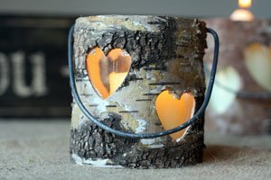 Basteln mit Naturmaterialien: Schöner Kerzenhalter aus Birkenholz