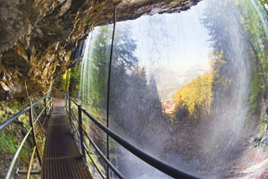 Wilde Naturwunder: Die schönsten Wasserfälle der Schweiz