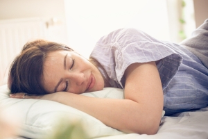Wie ein Zirbenkissen für besseren Schlaf sorgt