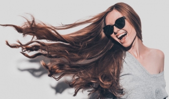 8 einfache Tipps, wie Sie Ihre Haare schneller wachsen lassen
