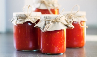 Tomaten einkochen: Ein fixes Sugo-Rezept für den Vorratsschrank
