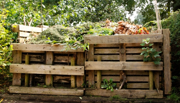 Kompostbehälter aus Holz