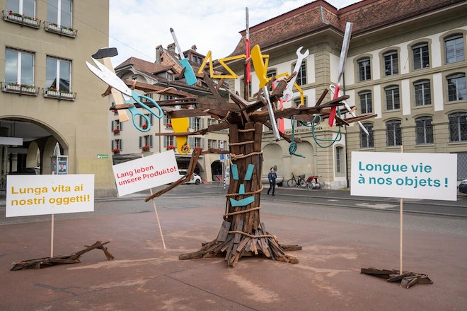 Zusammenschluss von 14 Organisationen zur Koalition «Lang leben unsere Produkte» in Bern