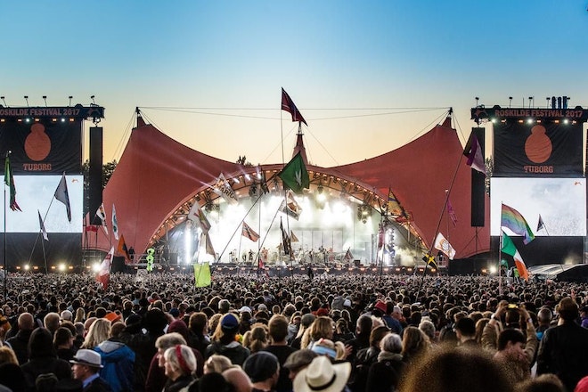 Blick auf die Bühne beim Roskilde Festival