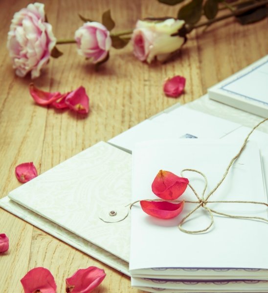 Gedichte zum Valentinstag: So kann man sie verschenken