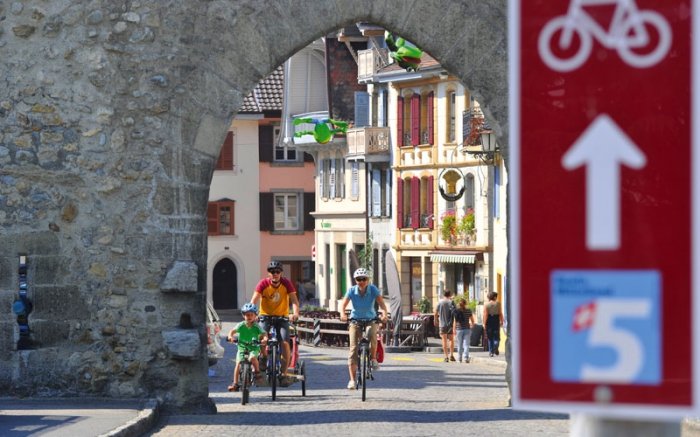 Velowege in der Schweiz: Neuenburg liegt auf der Mittellandroute