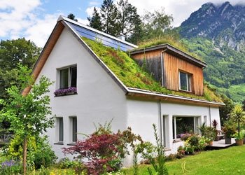 Strohhaus: Mit wenig Technik zum Wohlfühlheim und Energiesparwunder