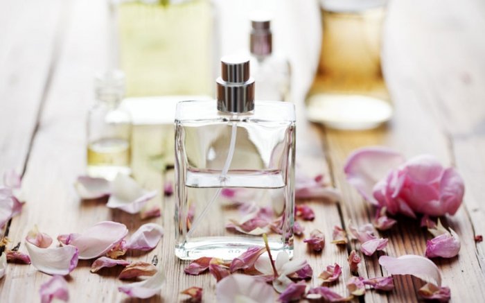 Parfüm Test: Schadstoffe im Parfüm machen Öko Parfüm zur besseren Wahl