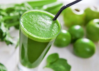 Es grünt so grün: Gesunde grüne Smoothies-Rezepte geben Power