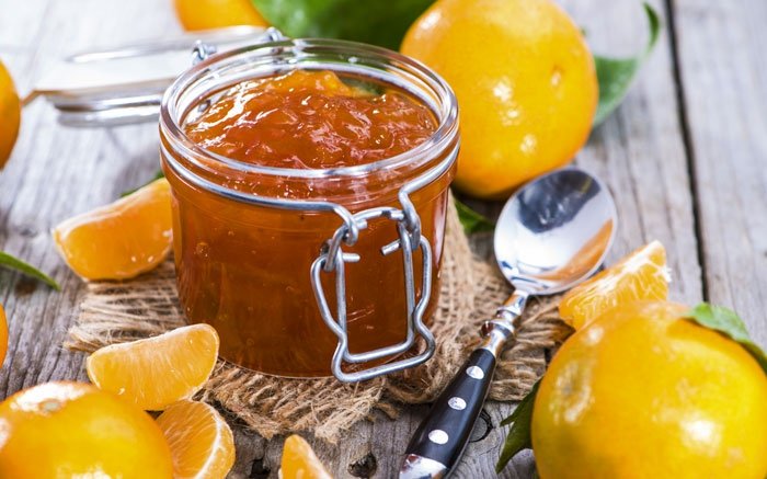Konfitüre selber machen: Clementinen einfach zu Marmelade verarbeiten