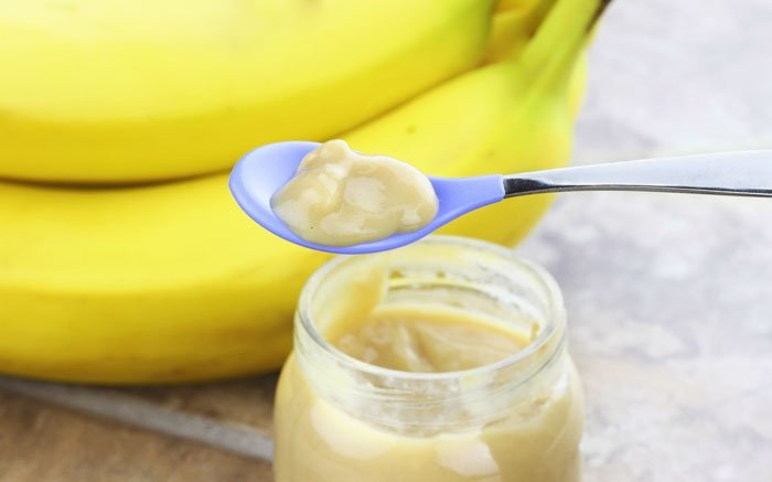 Ohne Kochen: Ganz einfacher Babybrei aus Banane