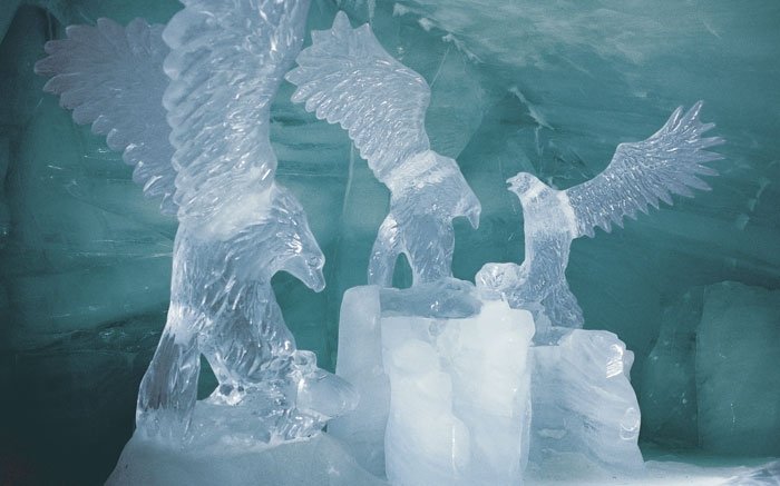 Die Märchenwelt im Eispalast Jungfraujoch ist im ständigen Wandel