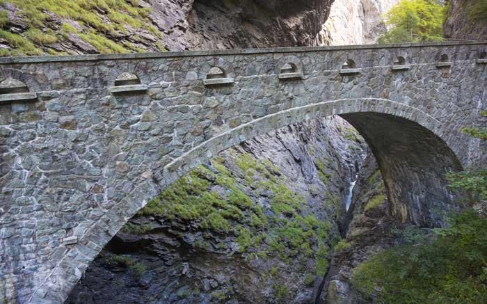 Wildener-Brücke: Die älteste in der Viamala Schlucht