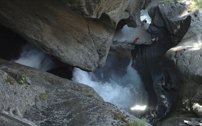 Im Inneren des Berges: Trümmelbachfälle ganz nah erleben