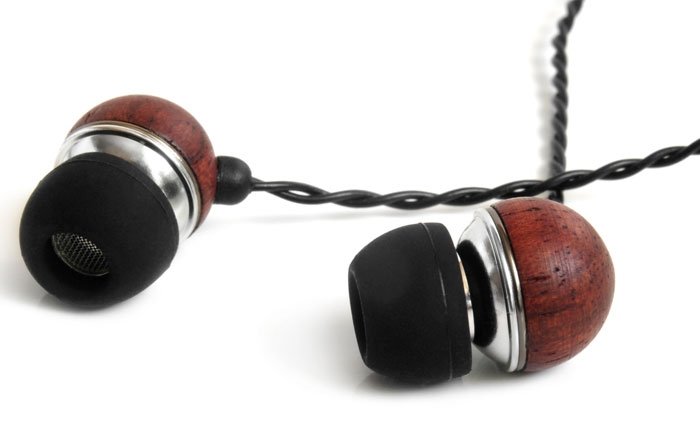 Kunststoff vermeiden: Kopfhörer aus Holz - jedes Stück ein Unikat