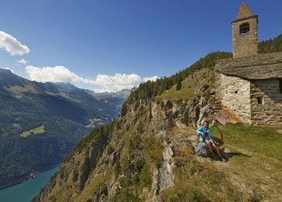 Tageswanderungen: Atemberaubende Blicke auf Berge und Seen