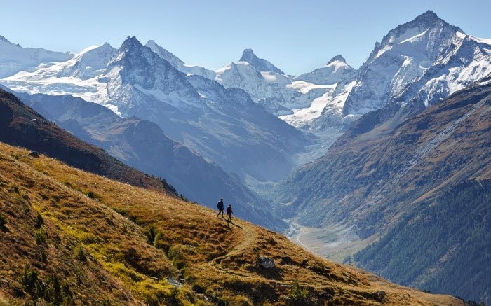 Alpen-Kulturweg führt durch Berg und Tal: Durchquere die vier Sprachregionen