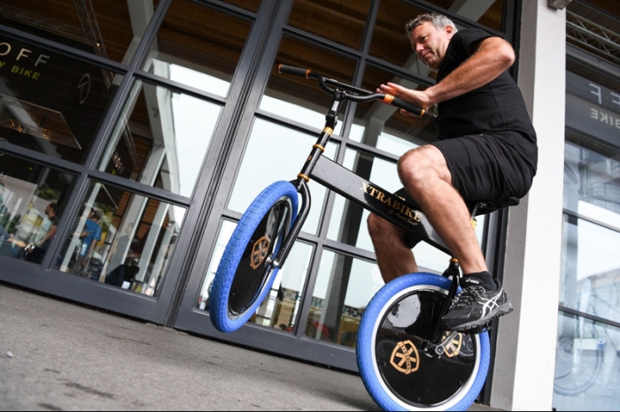 Xtra-Bike: Das Trickrad mit zwei Lenkachsen
