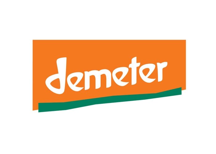 Das Demeter-Symbol wird seit 1928 verwendet, um biologisch-dynamisch hergestellte Produkte auszuzeichnen. Hersteller von Bio-Produkten, die mit dem Demeter-Siegel versehen werden, müssen sich während des gesamten Anbau- und Verarbeitungsprozess an die vom Demeter-Bund vorgegebenen Richtlinien halten. Foto: Demeter