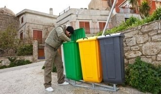 Containern & Dumpstern: im Müll wühlen für mehr Nachhaltigkeit