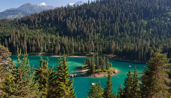 Ausflugsziele Graubünden: Die Top 9 Sehenswürdigkeiten: Caumasee