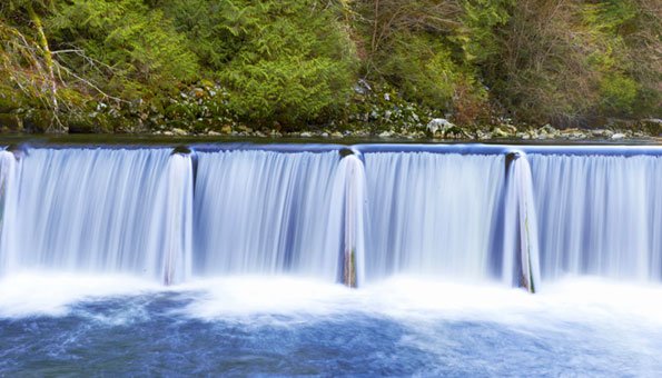Wasserkraftwerke in der Schweiz liefern Ökostrom.
