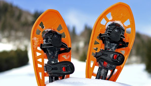 Schneeschuhlaufen ist ein besonders umweltfreundlicher Sport für den Winter.