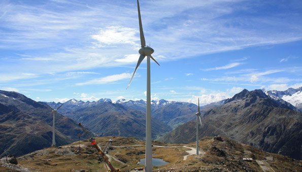 Trotz dem Ausbau der Windenergie muss die Biodiversität in der Schweiz erhalten bleiben.