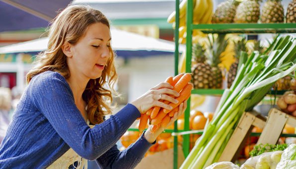Wer im Supermarkt einkauft sollte für mehr Umweltschutz auf die Klimabilanz der Lebensmittel achten.