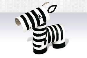 Ein lustiges Zebra aus WC-Papierrollen.