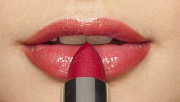 Lippenstift-Tests zeigen viele Gifte: So umgehen Sie Schadstoffe