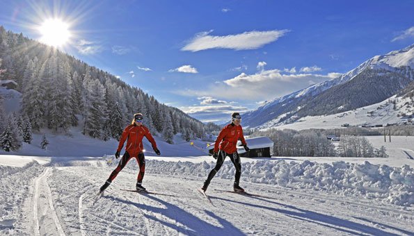 Loipen Schweiz: Auf Traumstrecken langlaufen wie Weltmeister