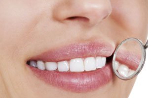 Weichmacher Bisphenol A schädigt Zähne