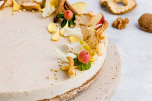 Versüss dir den Herbst mit Lola's Apple Crumble Cake
