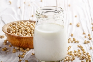 Joghurt aus Pflanzenmilch herstellen